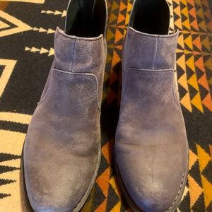 Women’s Born booties size 8.5M Gray - zip in back